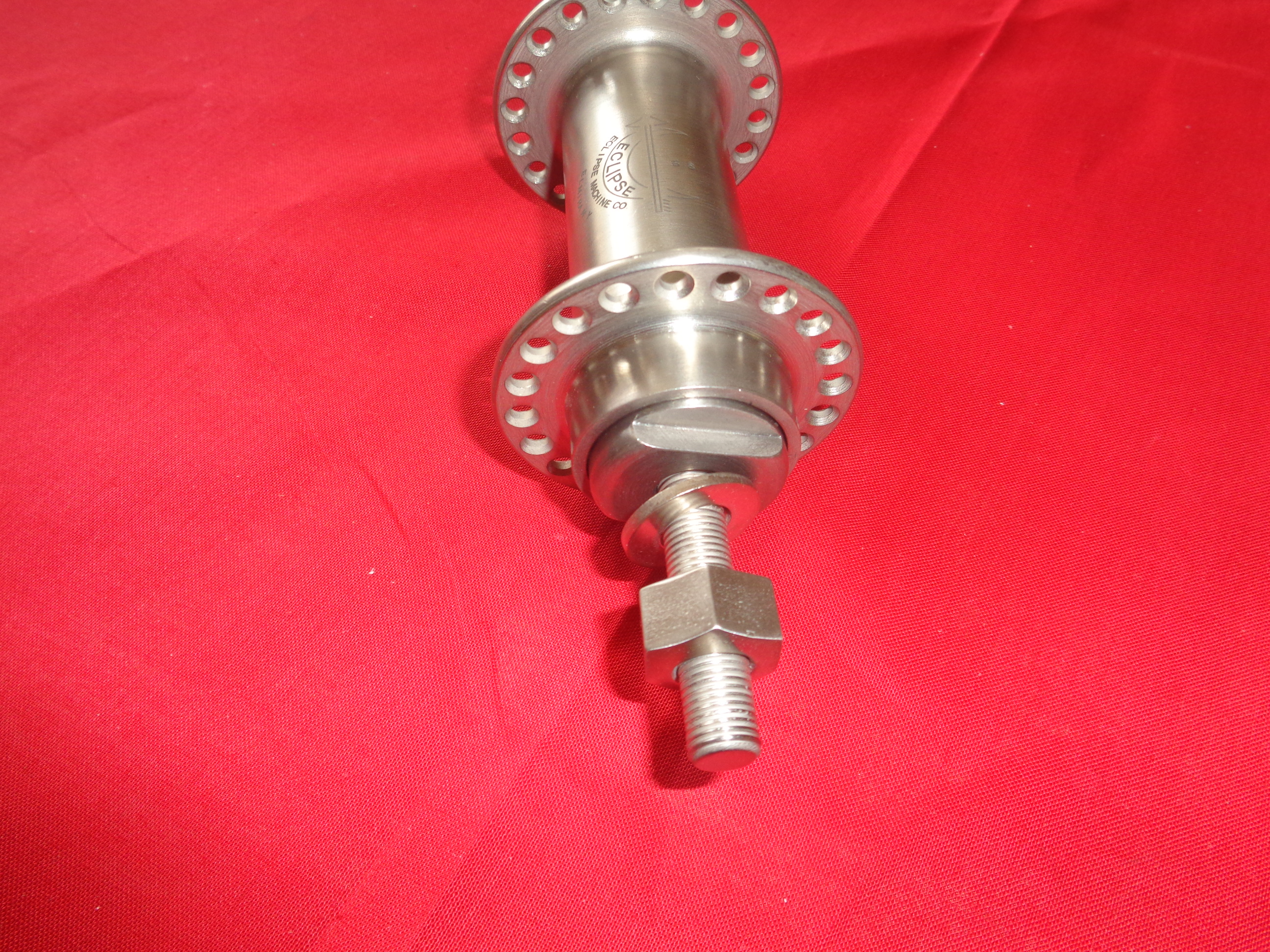Eclipse front hub 40-hole - 2