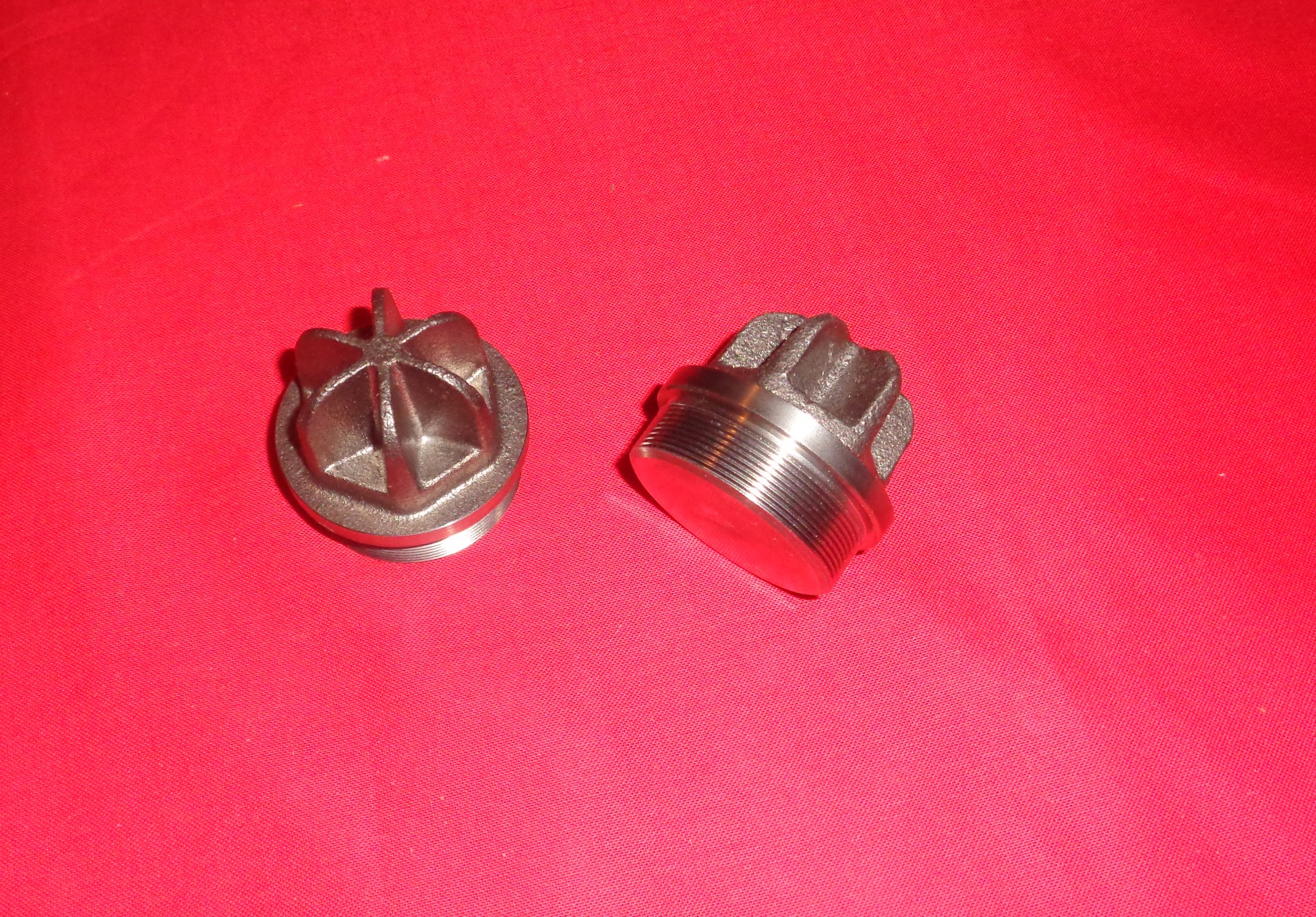 Cylinder Exhaust Valve Hole Plug Indian Scout 1920-24 - 2