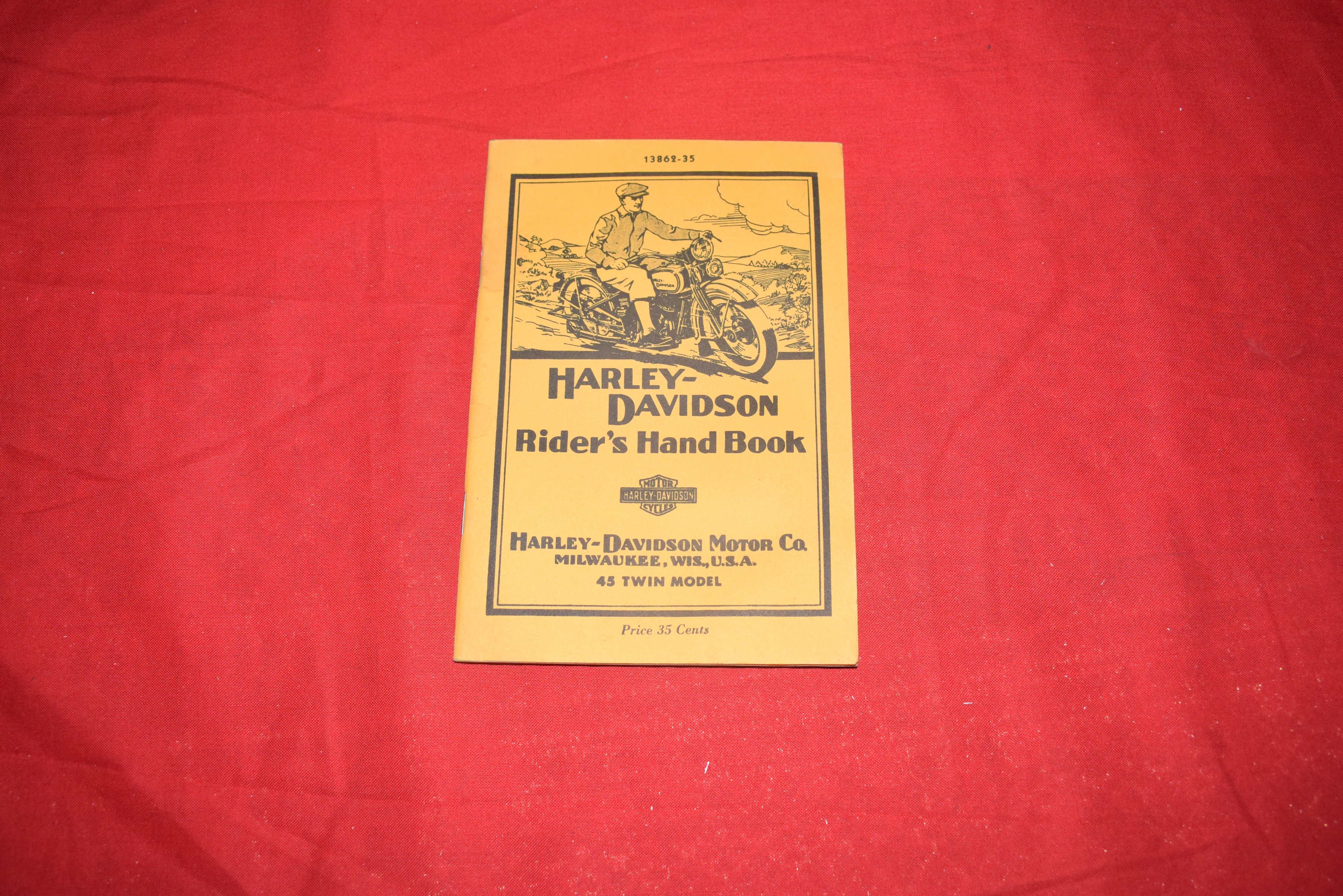 Riders Hand Book Harley 1935 45" twins