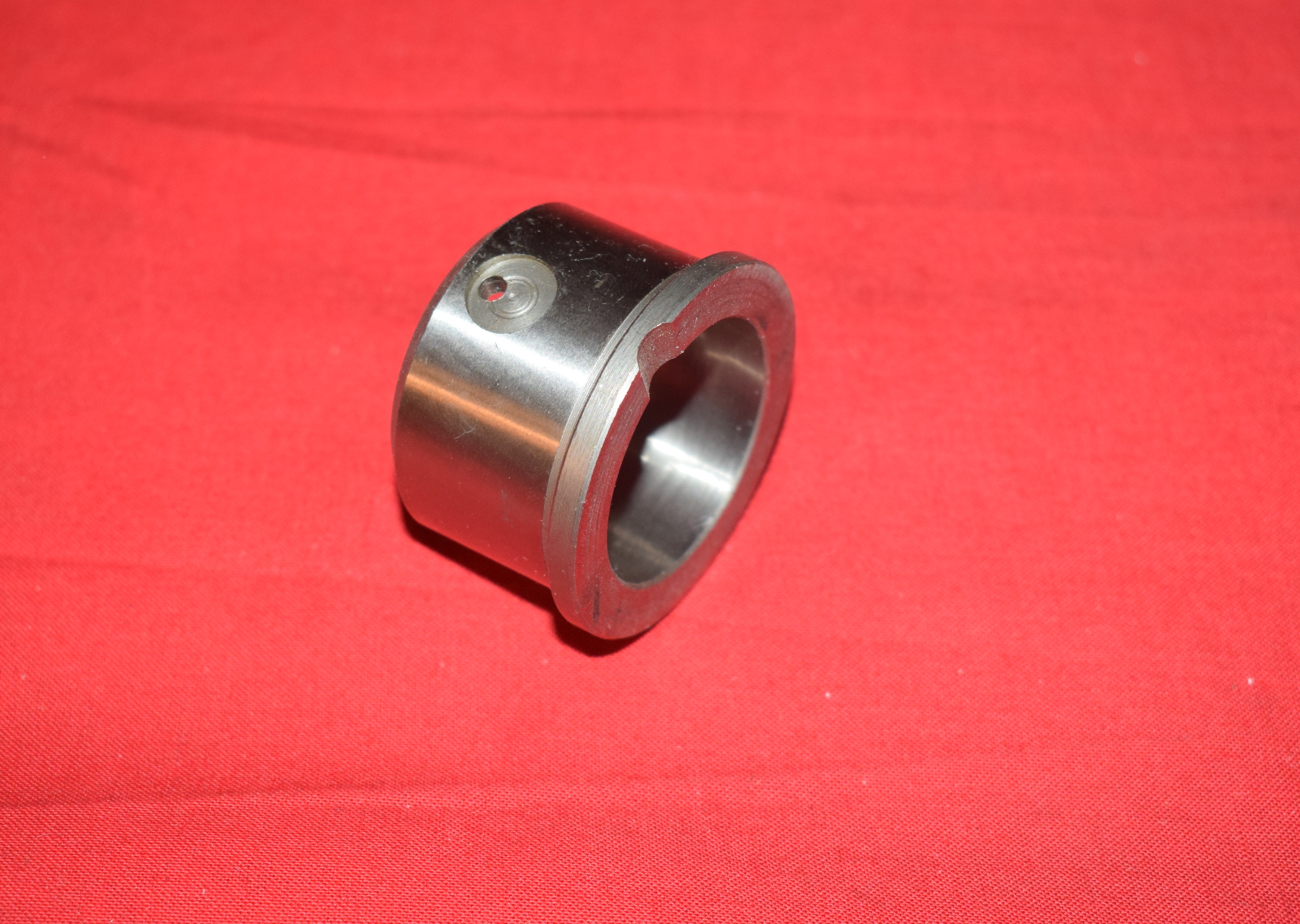 Sprocket Shaft Race Harley 45" 1939-73