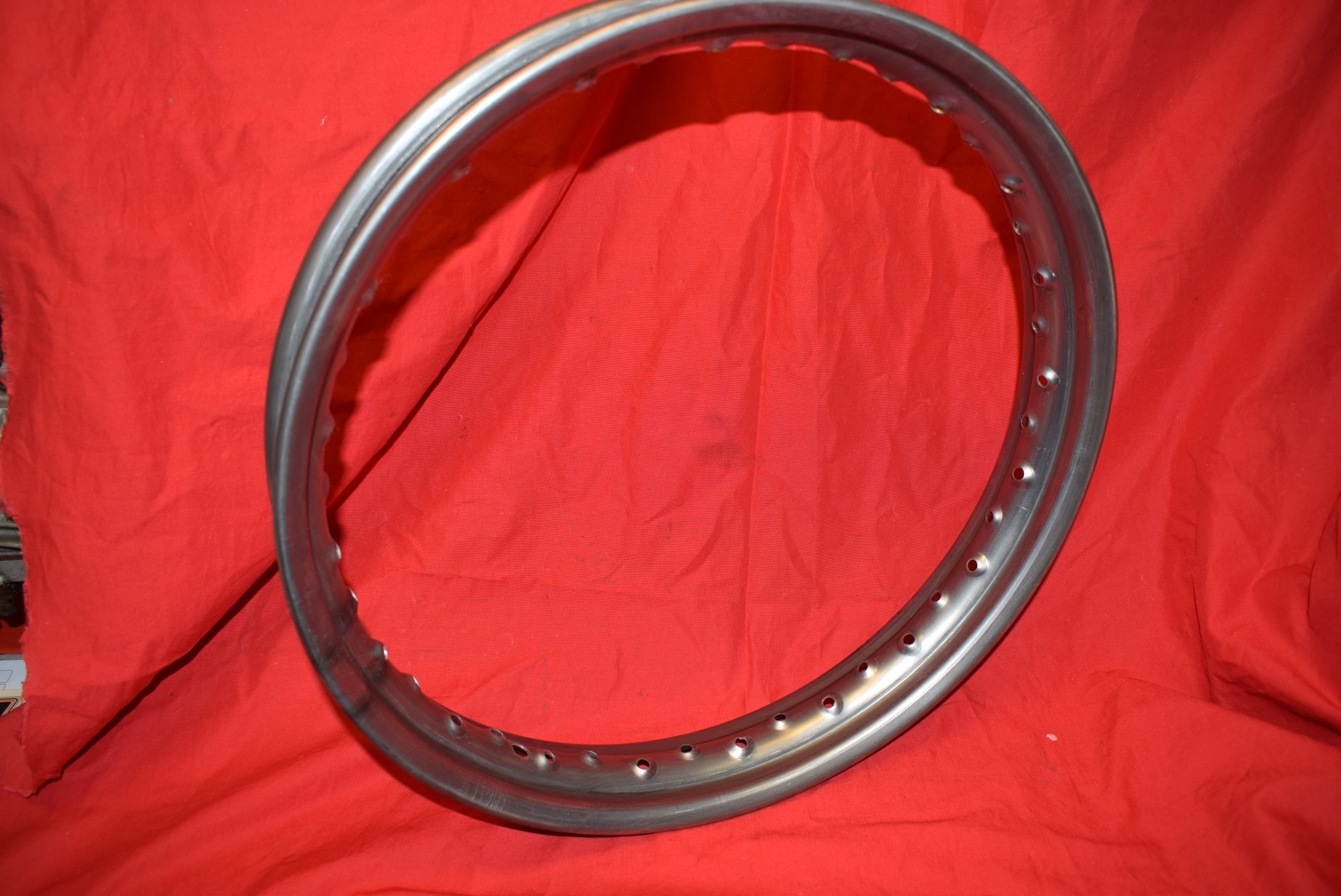 Fälg KHW 18" Fram Halvnav Olackad 1930-39