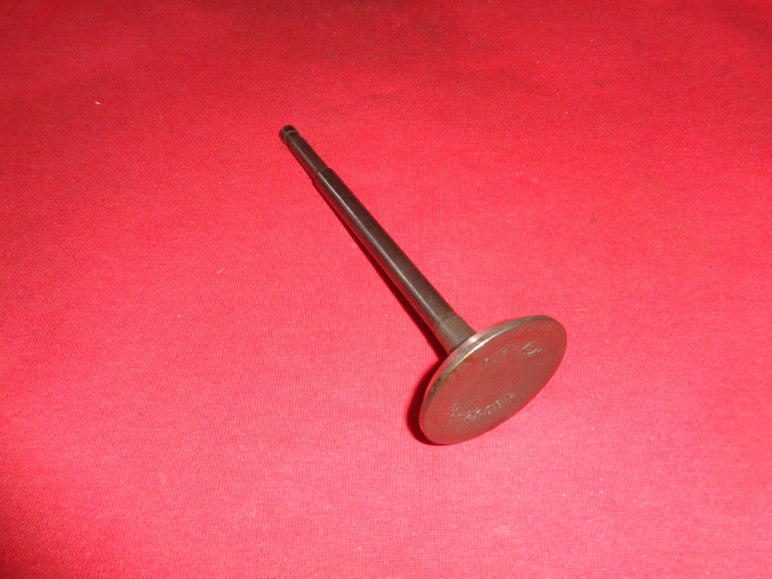 Exhaust Valve Harley 74"/80" Side Valve 1937-48, ref no: 18082-37 - 2