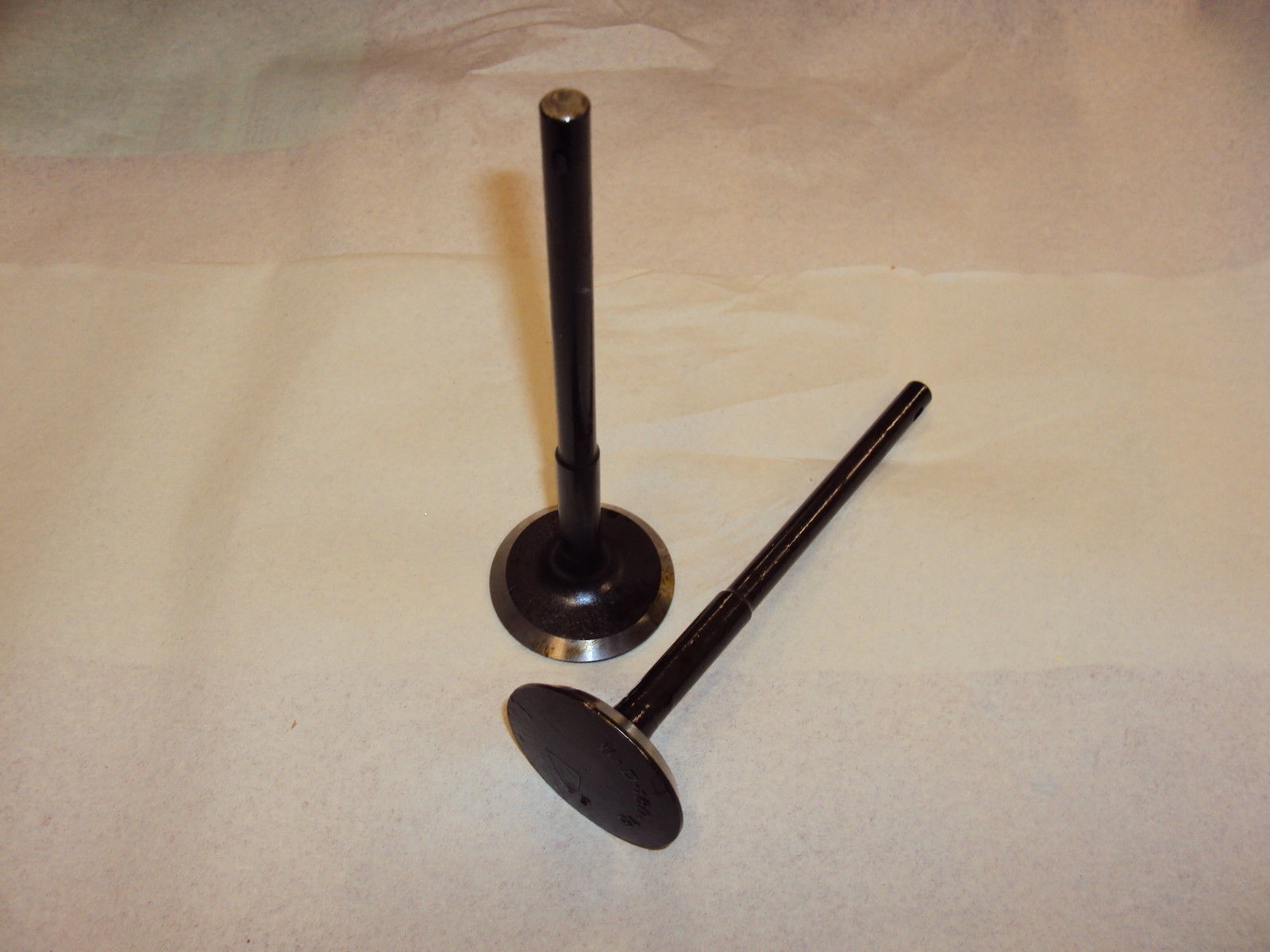 Exhaust valves Harley J 61" 1915-23 OEM part no: 180-15