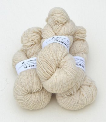 Z-tvinnat ullgarn - 2
