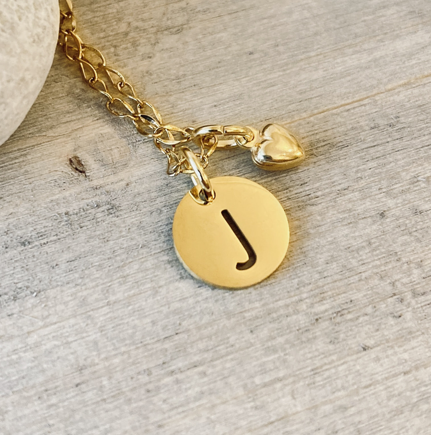 Goldene Buchstaben-Halskette mit Anhänger - Edelstahl - 2