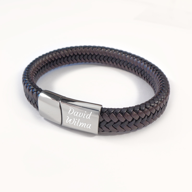 Svart personlig läderarmband med gravyr