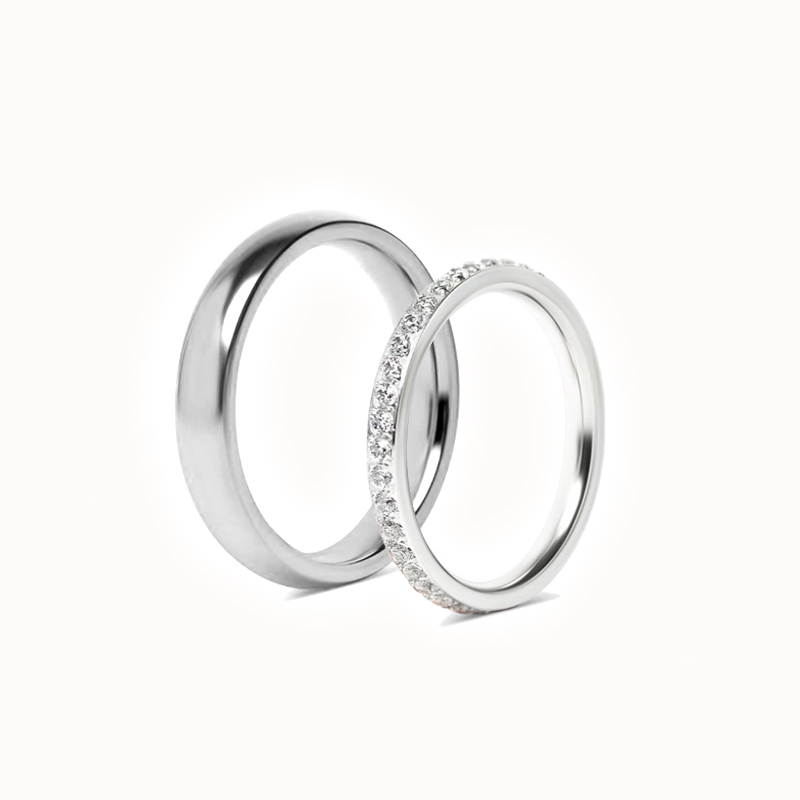 Sett med forlovelsesringer - 1 vanlig ring og 1 Forlovelsesring - 4 mm og 3 mm