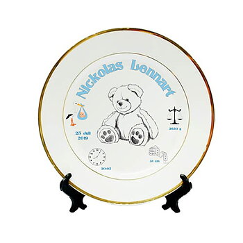 Tallerken nr. 17 gutt med fødselsdata  bamse
