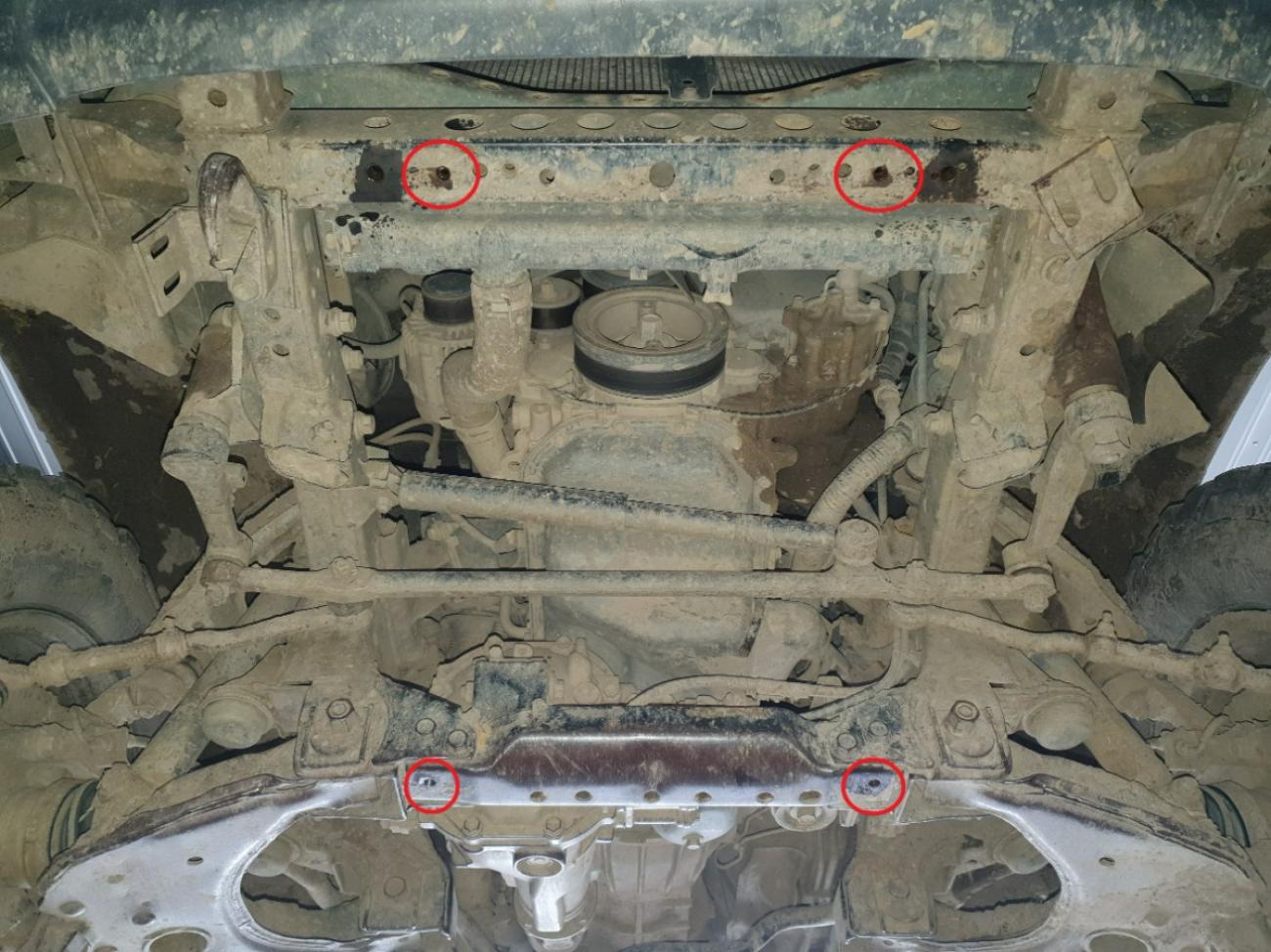 Skid plate Steel Engine | Toyota Hilux (2000-2004) - 4