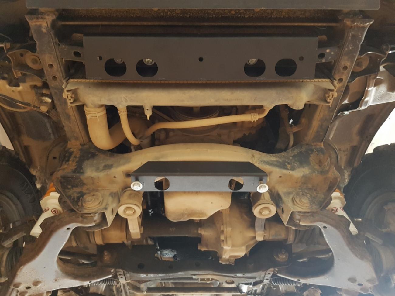 Hasplåt Stål Motor+ | Toyota Land Cruiser J90 / J95 (1995-2002) - 5