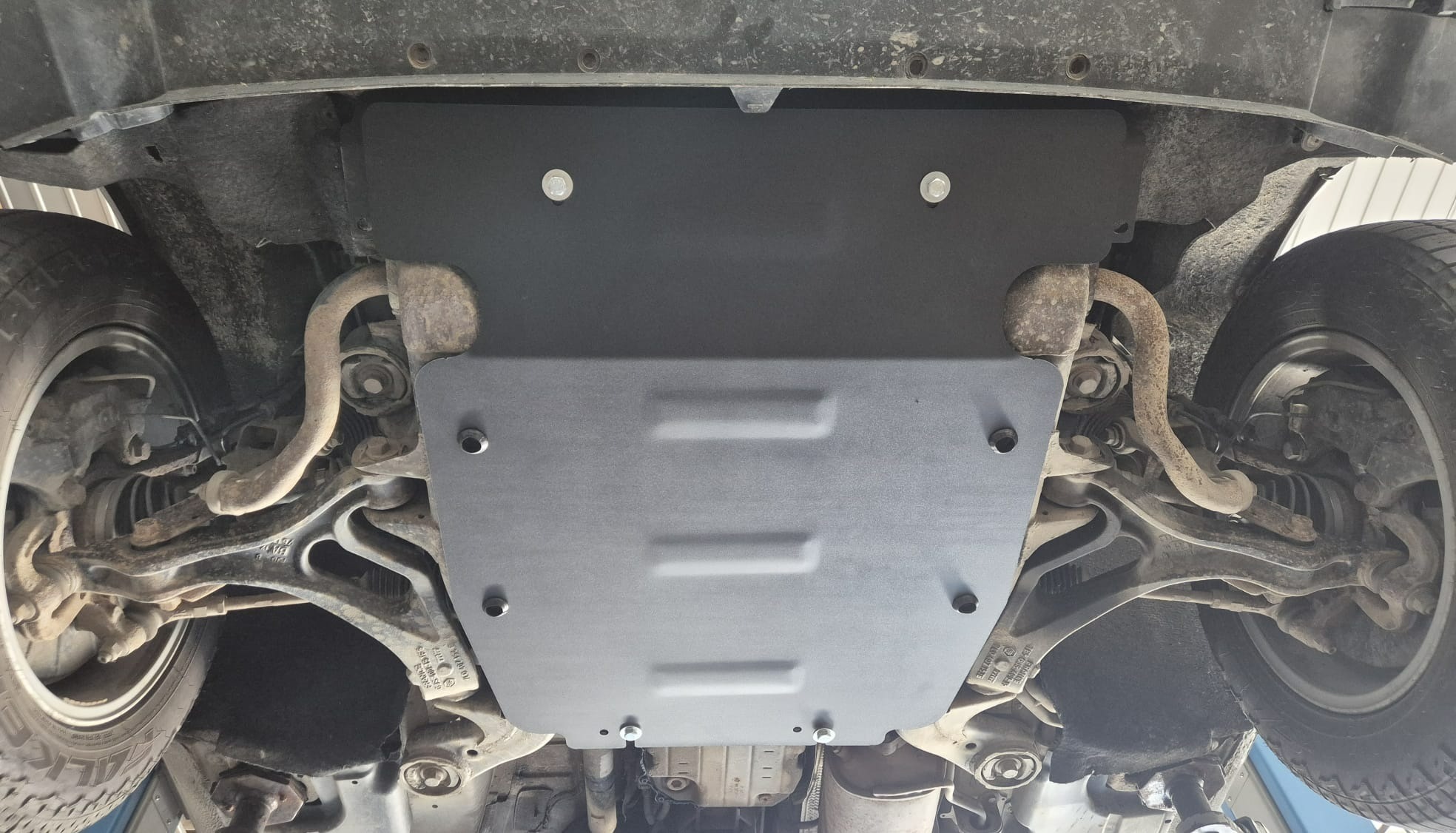 Skid plate Steel Engine | VW Touareg 7L (2003-2010) - 6