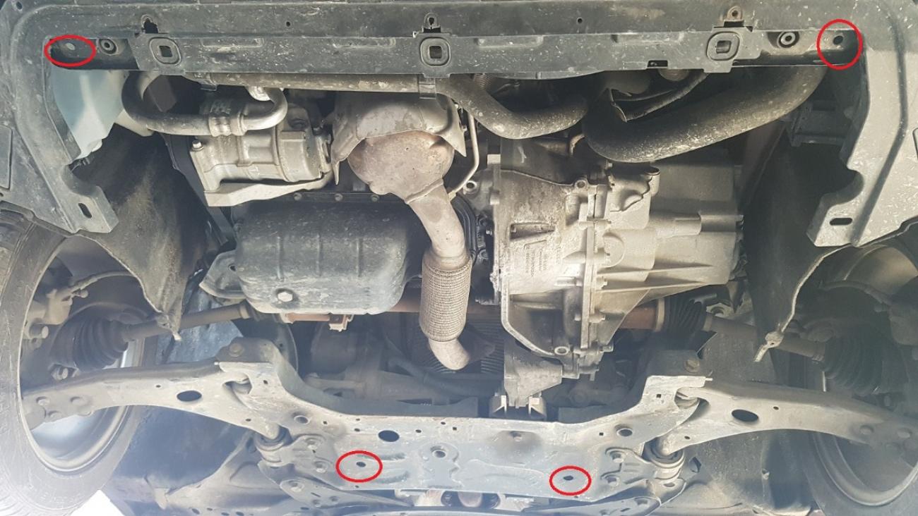 Pohjapanssari Teräs Moottori+ | Volvo V40 (2012-2019) - 4