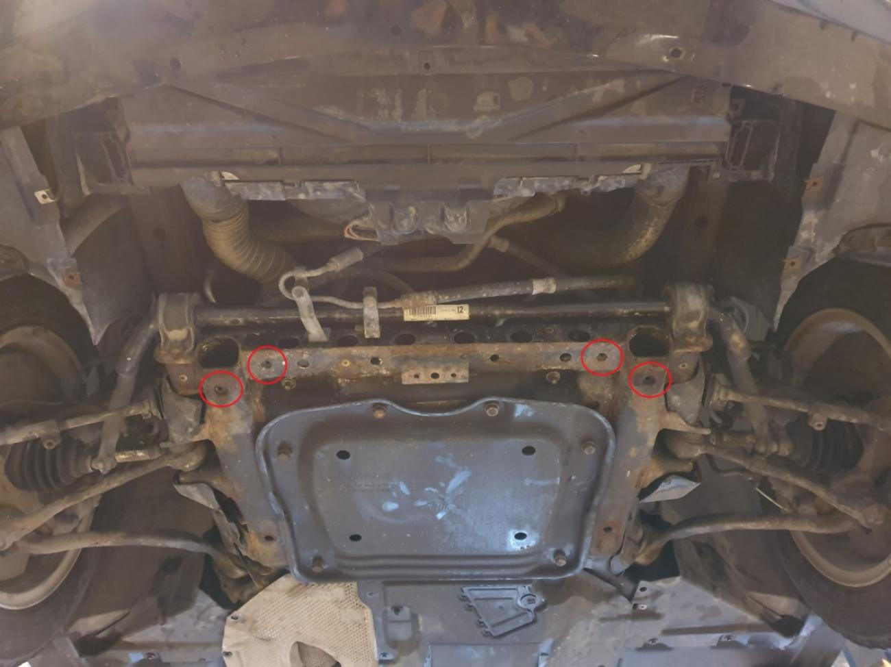 Bundplade Stål Radiator | BMW Serie 3 - E90 (2004-2013) - 4