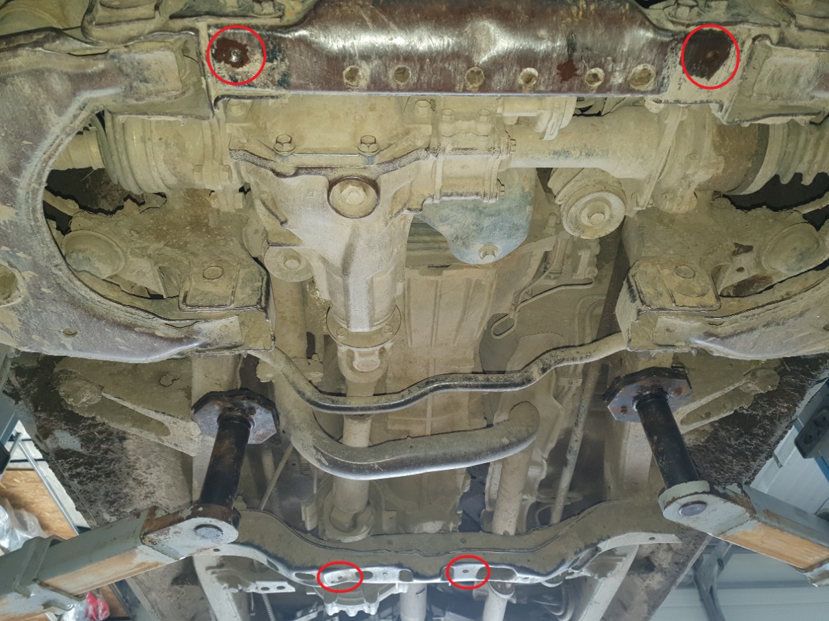Stalen beschermplaat versnellingsbak | Toyota Hilux (2000-2004) - 4