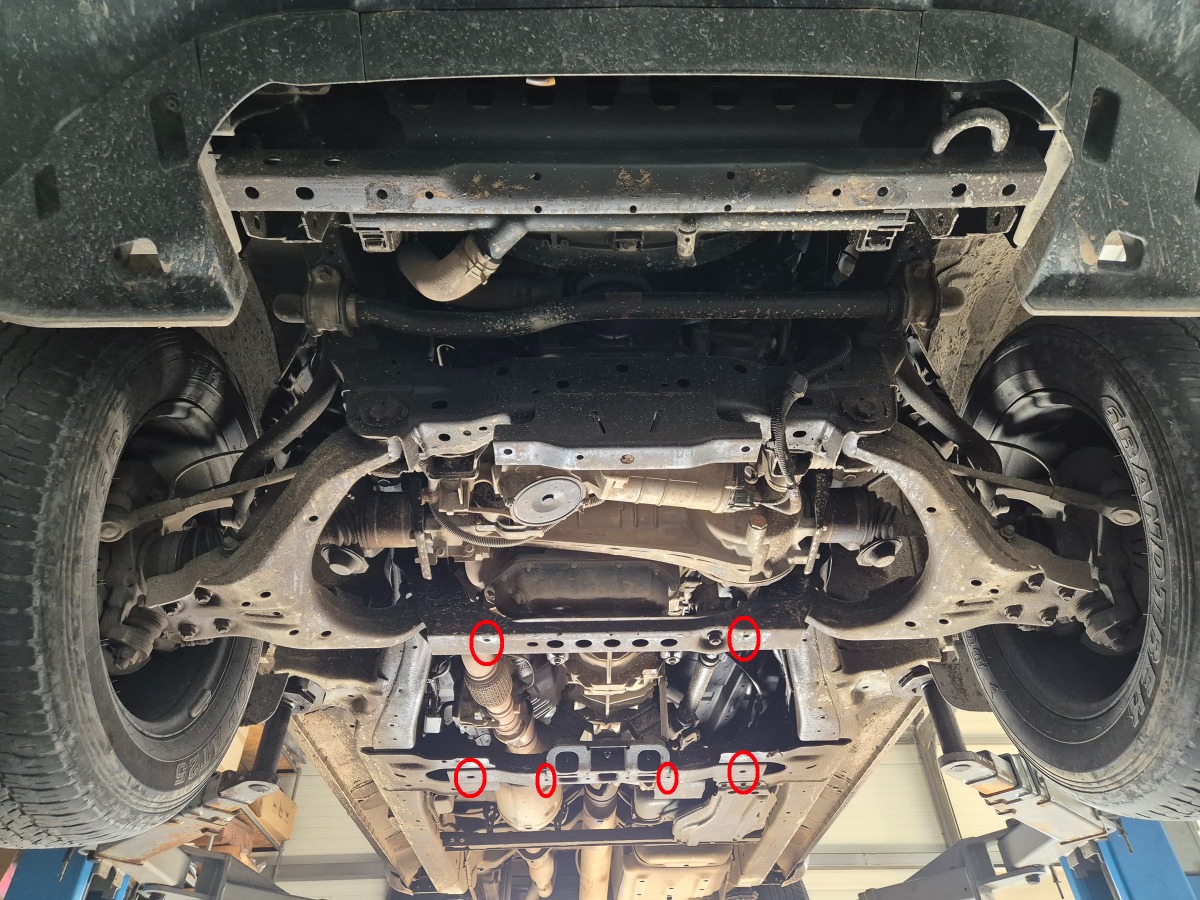 Proteção inferior da caixa de velocidades em aço | Isuzu D-Max (2019-2026) - 4