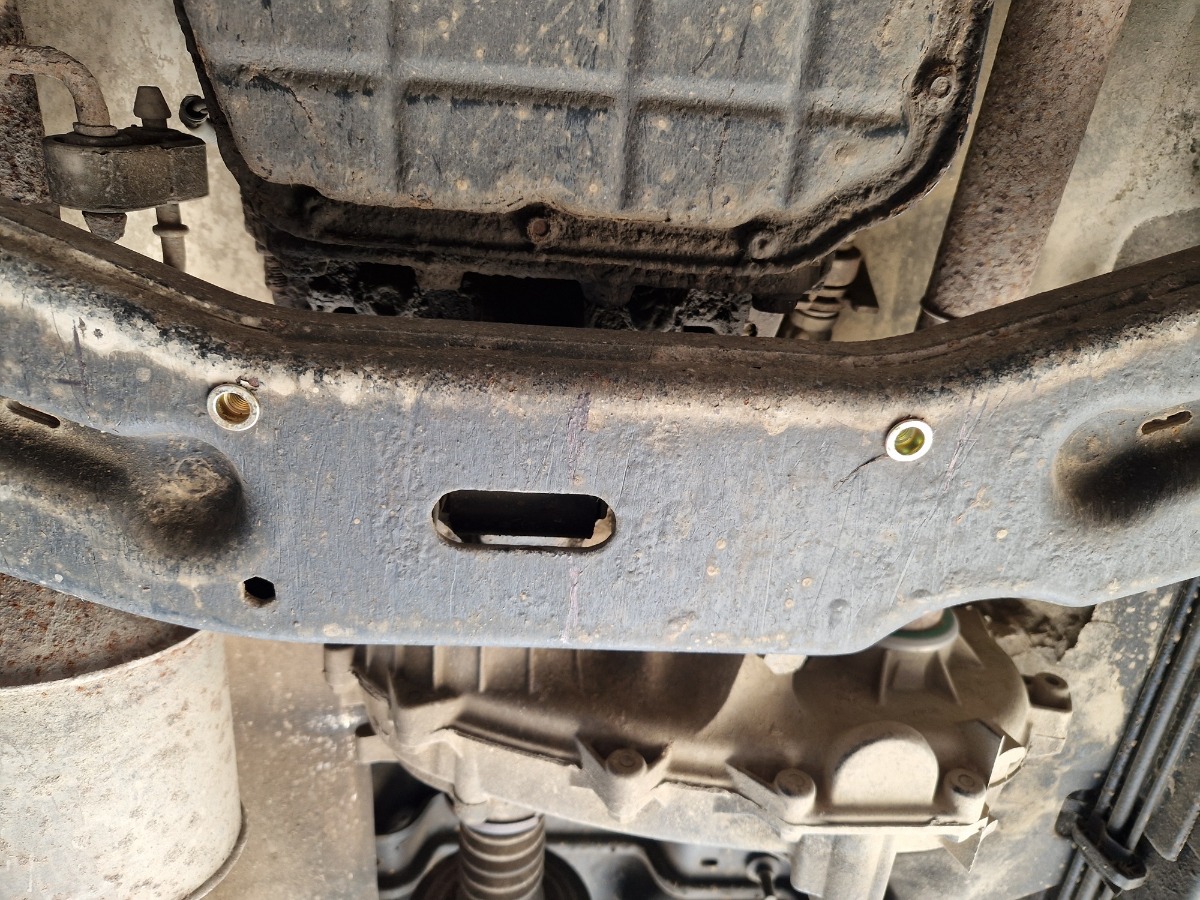 Protection inférieure de boîte de vitesses en acier | Jeep Cherokee - KJ (2001-2008) - 5