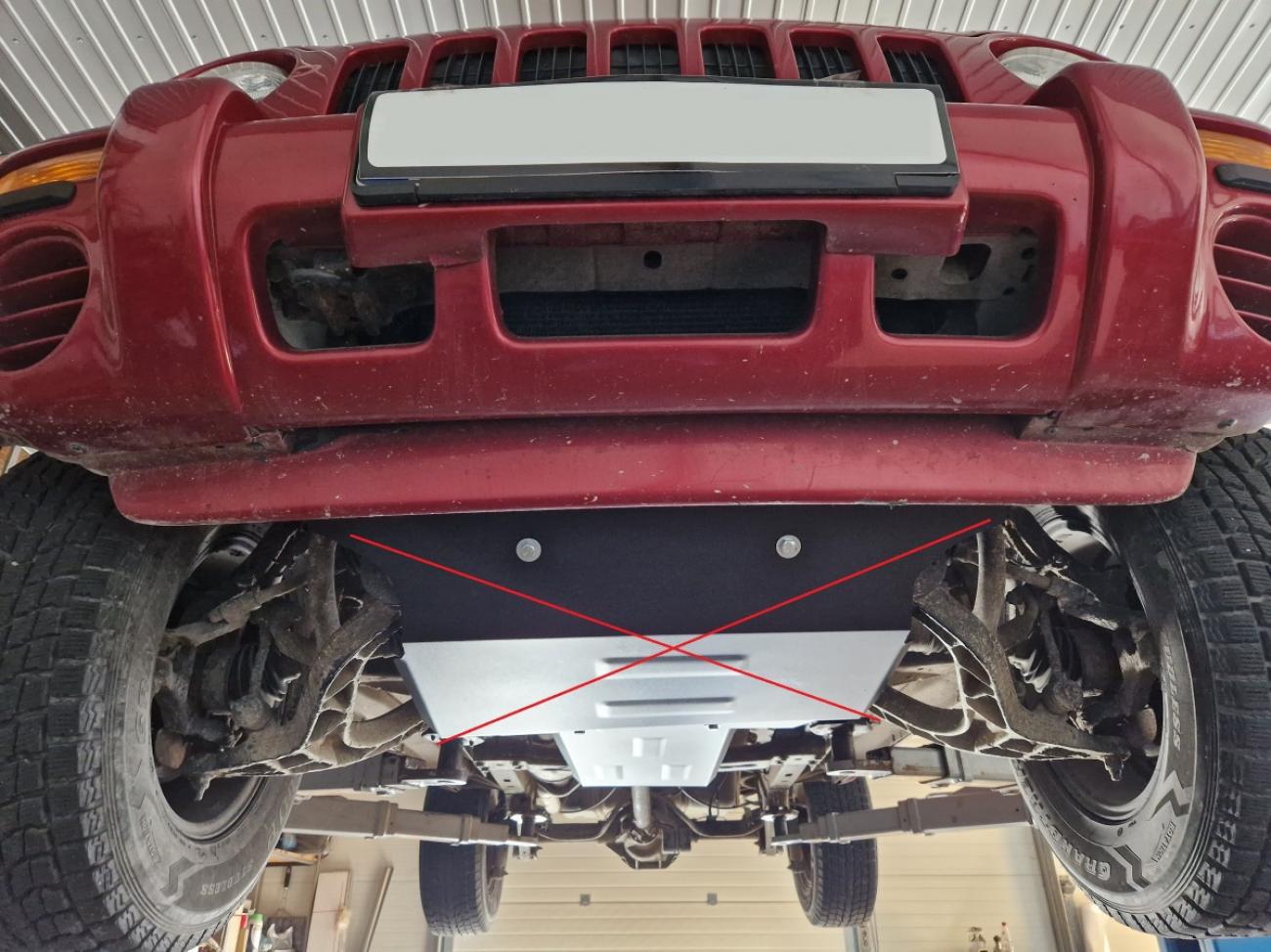 Skid plate Steel Gearbox | Jeep Cherokee - KJ (2001-2008) - 6