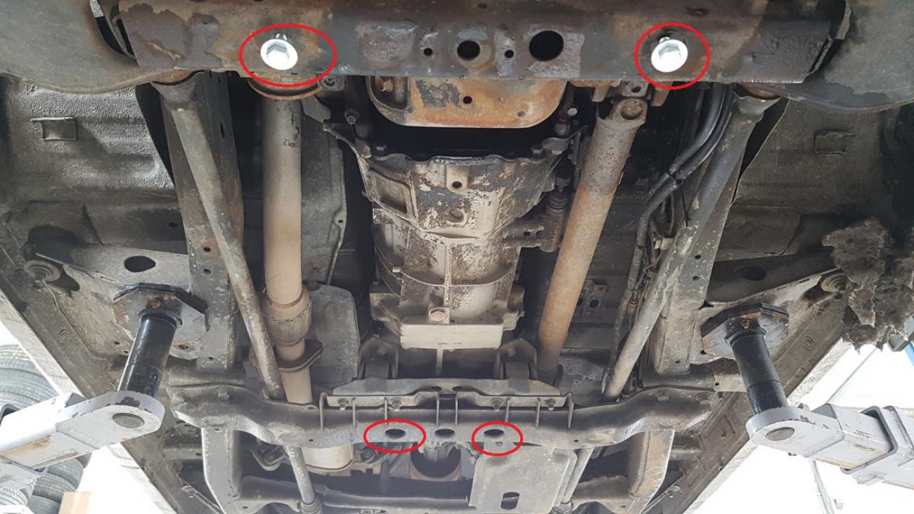 Skid plate Steel Gearbox | Mitsubishi Pajero 3 (V60, V70) (1999-2007) - 4