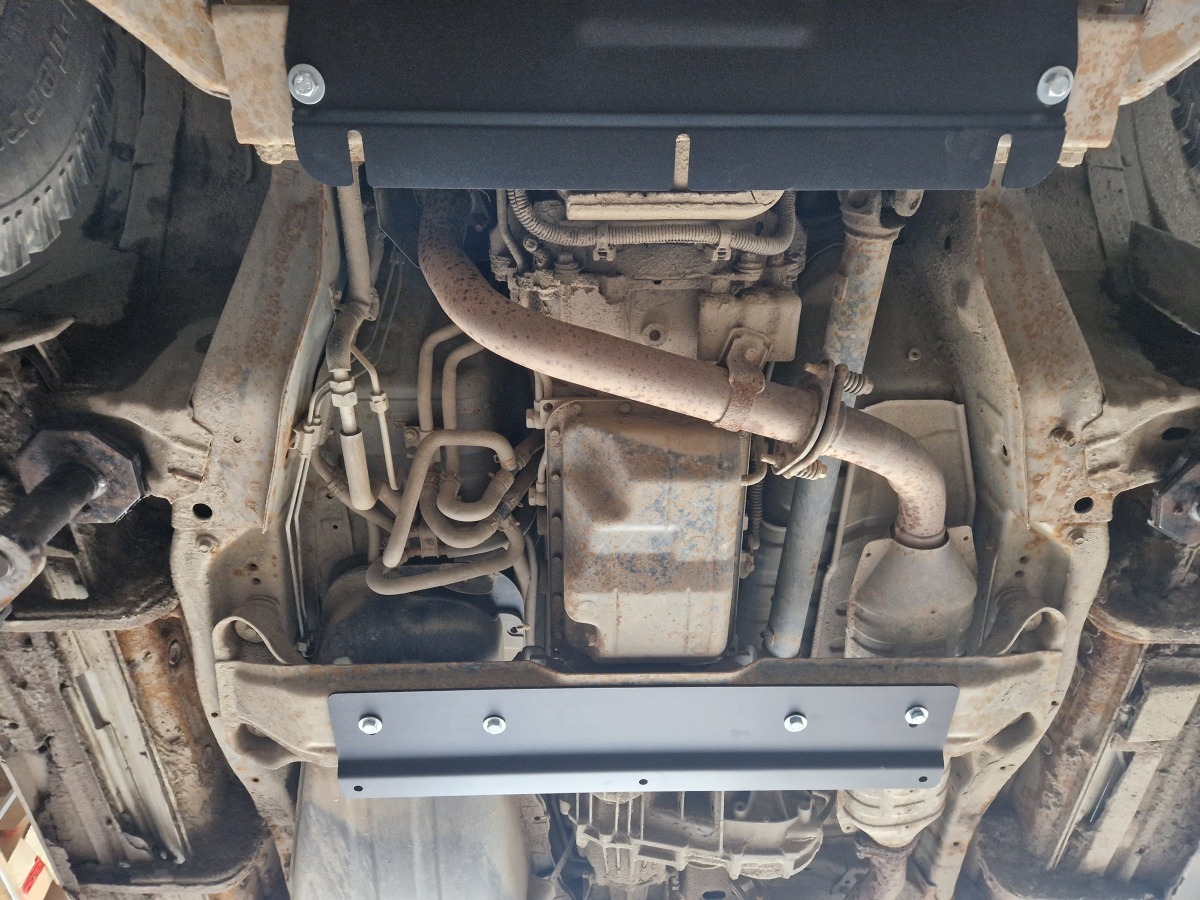 Protezione inferiore cambio in acciaio | Mitsubishi Pajero 4 (V80, V90) (2007-2021) - 5