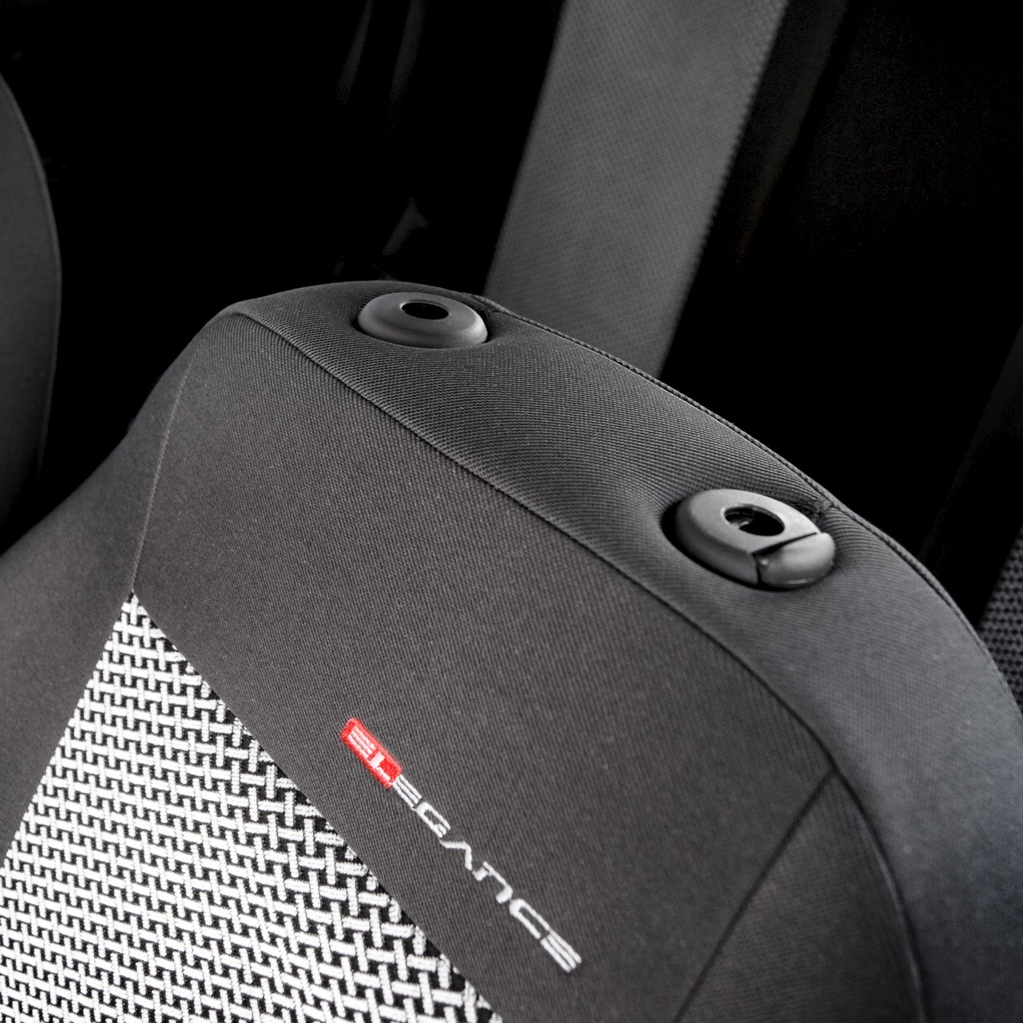 Bilklädsel Elegance | Toyota RAV 4 III 2006-2012 - 11