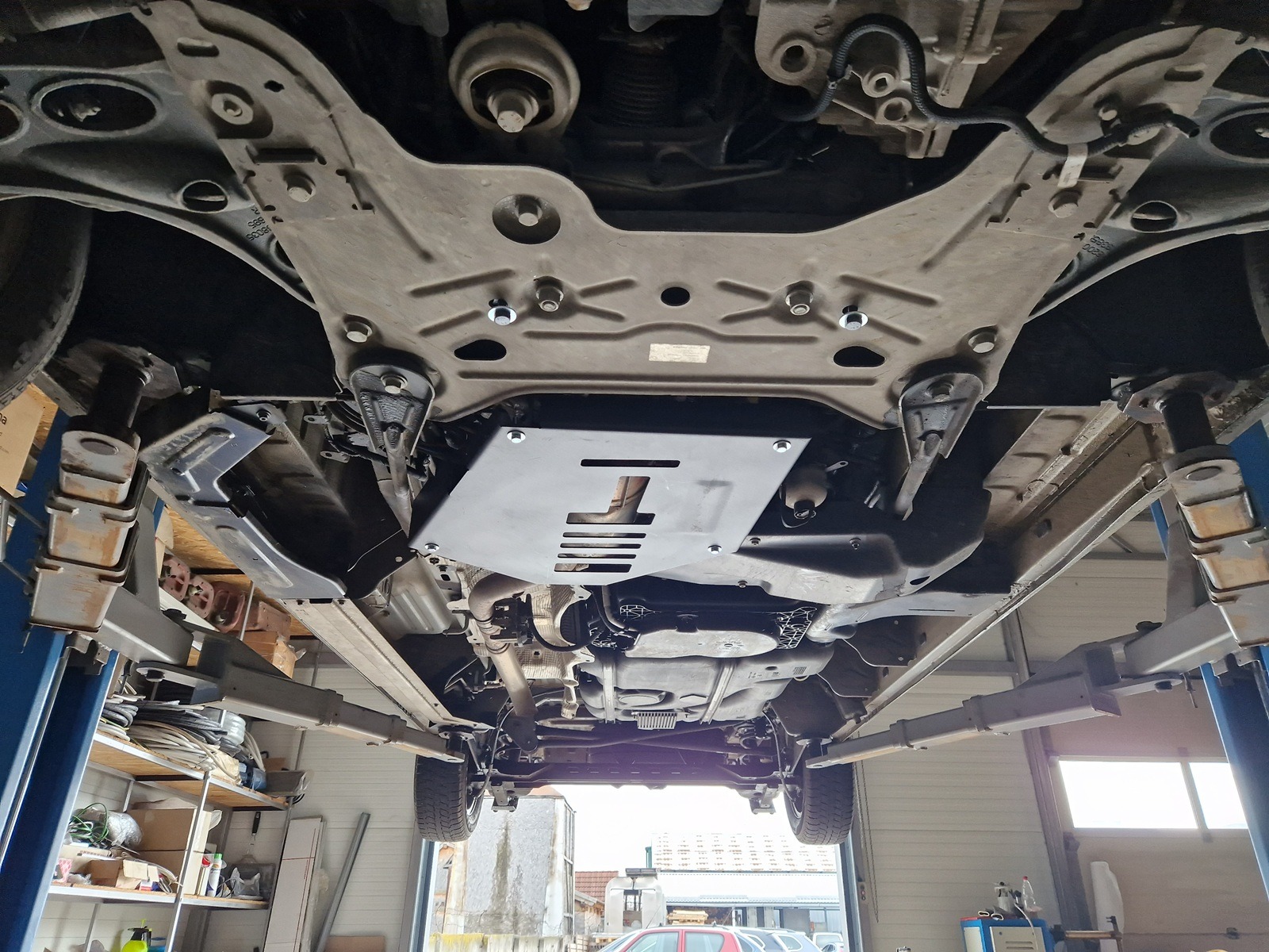 Skid plate Steel Catalytic converter | Nissan NV300 (2022-2026) - 9