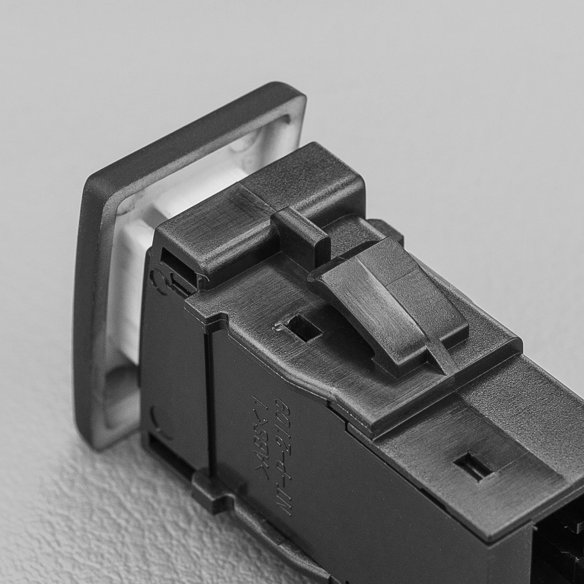 Switches Isuzu D-Max (12-19) - 2