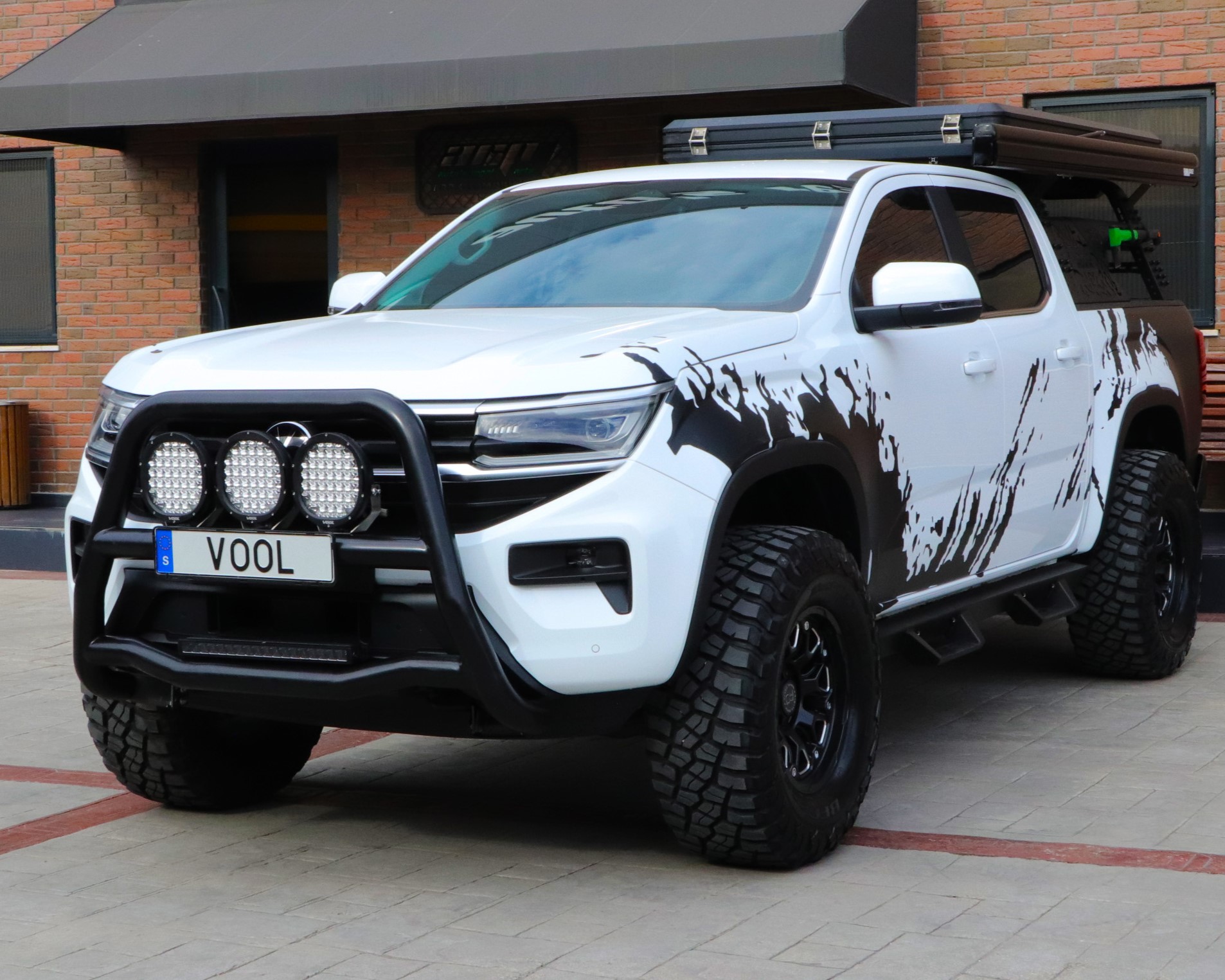 LARGE Bullbar 76MM - VW Amarok 2023-