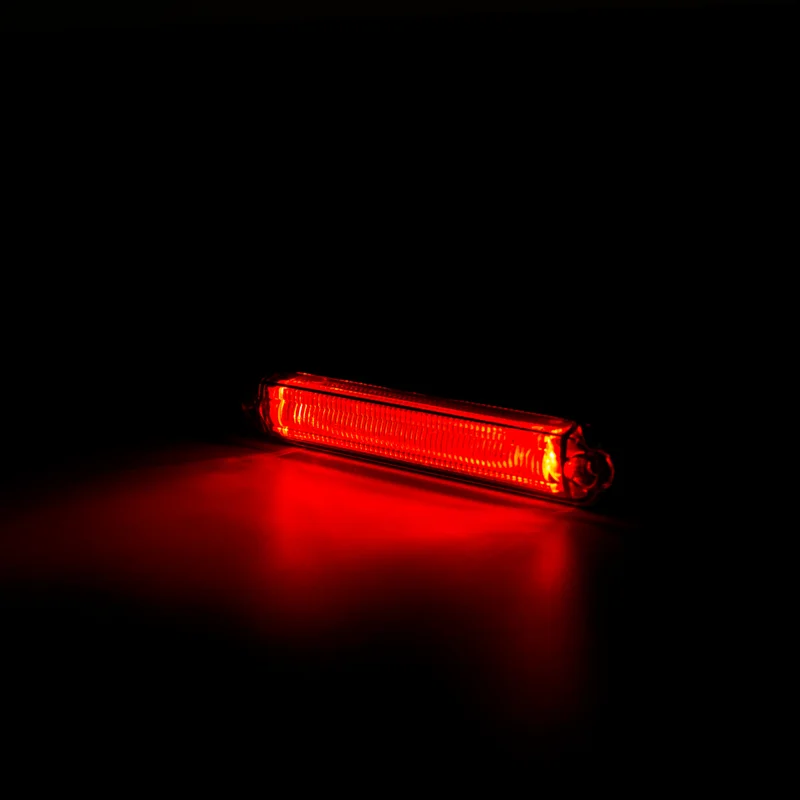 LED Dark Posisjonslys rød 12-24V 0.5m kabel - 2
