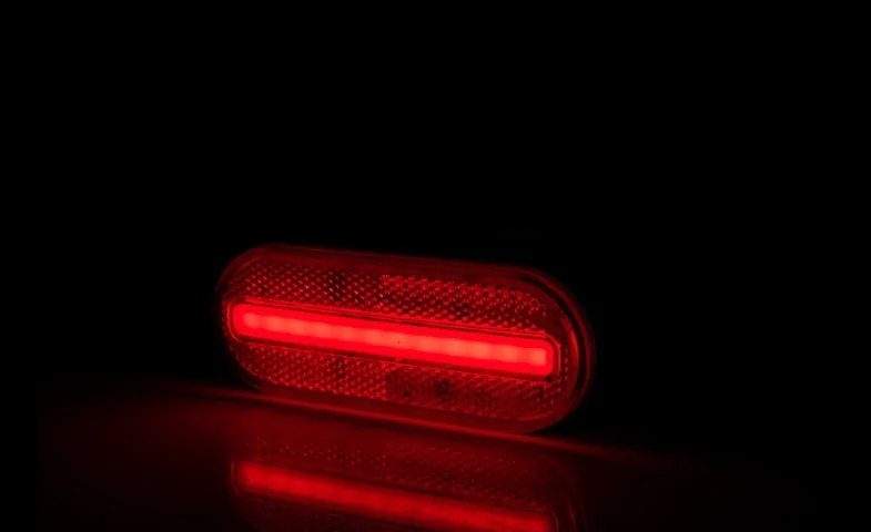 LED Posisjonslys rød med feste 12-24V 50cm. kabel. - 6