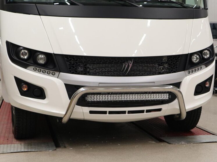 SMALLER Bullbar [Black] - Rapido i 190 2020- - 2