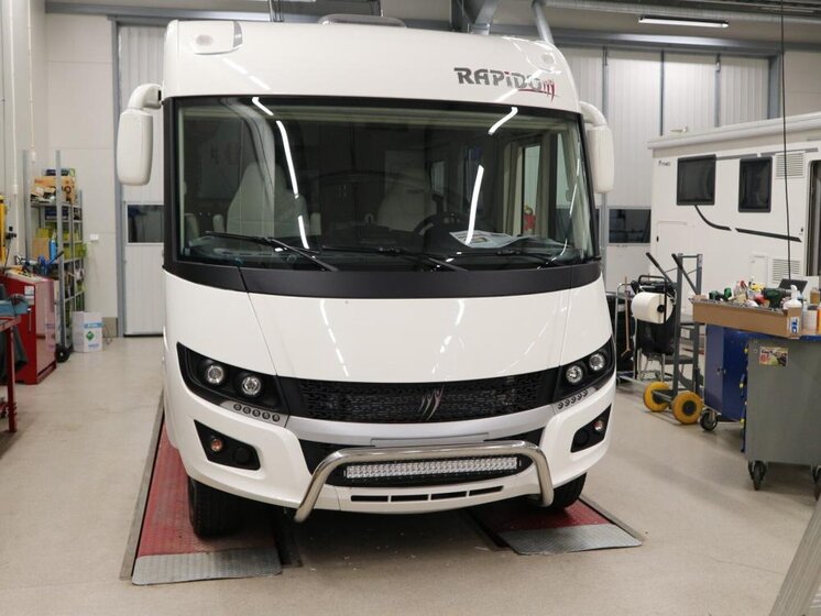 SMALLER Bullbar [Black] - Rapido i 190 2020- - 3