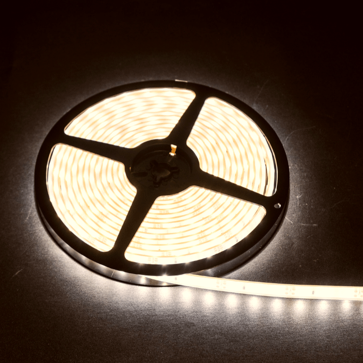 LED-stripe på rull 5m. | 12V | 1200 lumen per meter | 4000K | IP68
