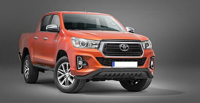 LOWBAR EU Frontbøjle med bundplade [Sort] - Toyota Hilux 2018-2021