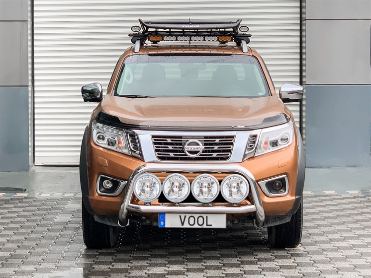 STOR QUADRO 76MM Frontbøyle [Svart] - Nissan Navara (NP300) 2016-