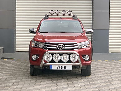STOR QUADRO 76MM Frontbøyle [Svart] - Toyota Hilux 2016-2018