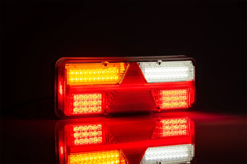 Left LED trailer light dynamic warning light 9-36v 200cm. cable - 2