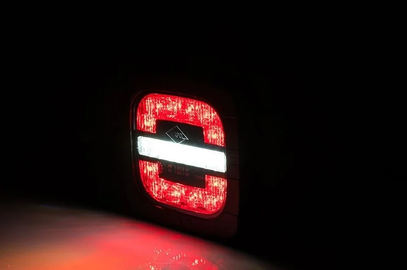 Den norska översättningen av "LED dim-/backljus 12/24V 1m kabel" är "LED dim-/baklys 12/24V 1m kabel". - 8