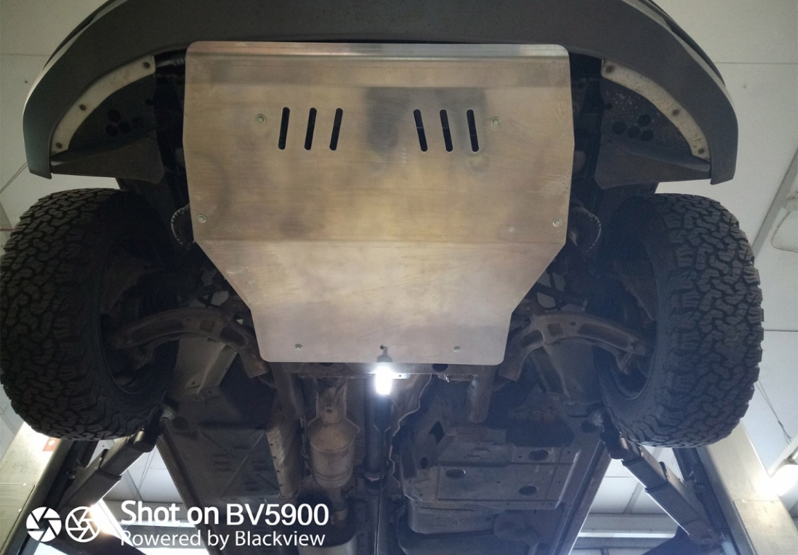 Hasplåt Aluminium Motor+ | VW Transporter T5 Caravelle (2004-2015) - 7