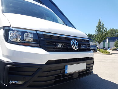 VW Crafter 17+ Grille Kit - Triple-R 750
