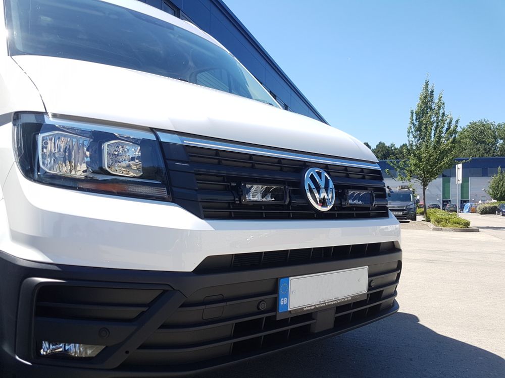 VW Crafter 17+ Grille Kit - Triple-R 750 Elite