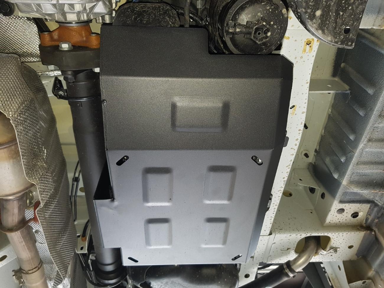 Skid plate Steel AdBlue | Ford Transit (2013-2019) - 5