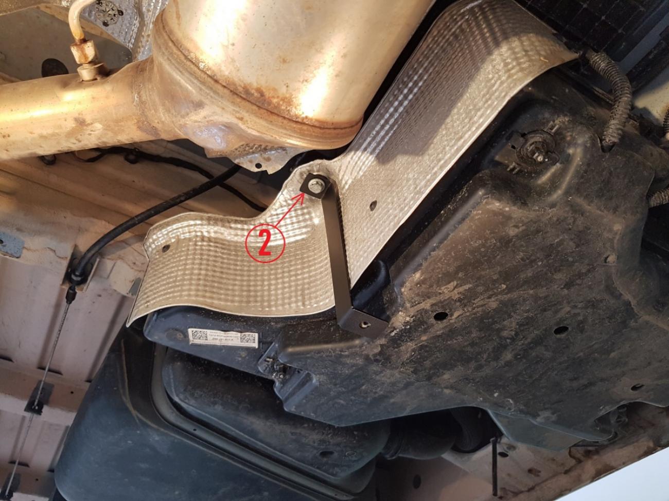 Hasplåt Stål AdBlue | VW Crafter / 18 L (2017-2020) - 4
