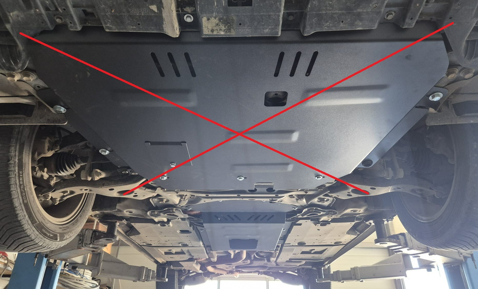 Protection inférieure en acier du catalyseur | Toyota Prius 3 (2008-2015) - 8