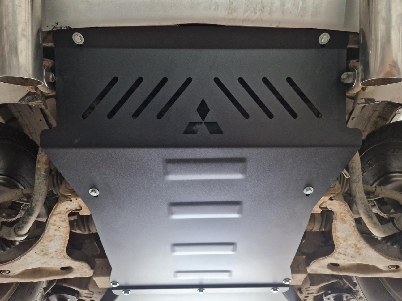 Pohjapanssari Teräs Moottori+ | Mitsubishi Pajero 3 (V60, V70) Vers. 2.0 (1999-2007) - 5