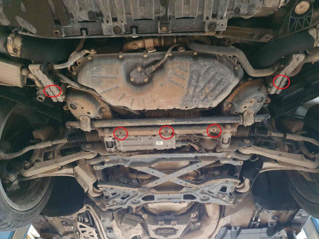 Hasplåt Stål Motor+ | Audi A8 (2010-2017) - 4
