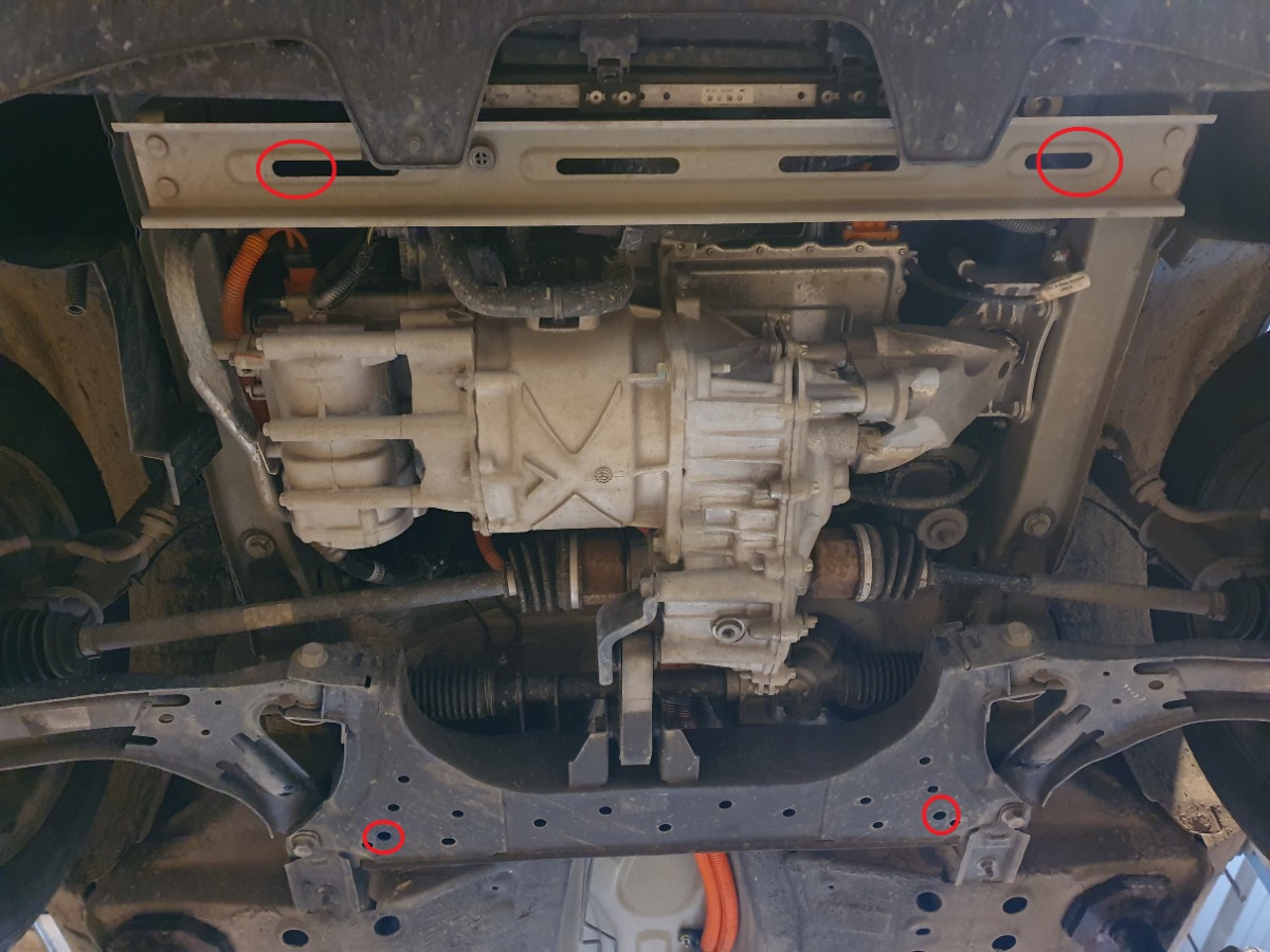 Protezione inferiore in acciaio Motore+ | Dacia Spring (2021-2026) - 4