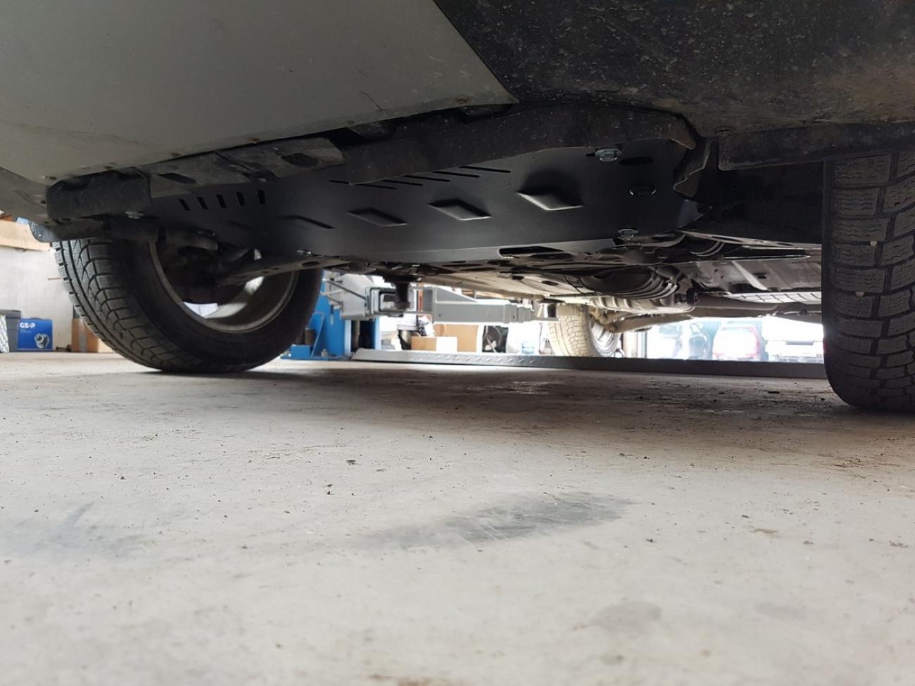 Pohjapanssari Teräs Moottori+ | Ford Kuga (2013-2019) - 7