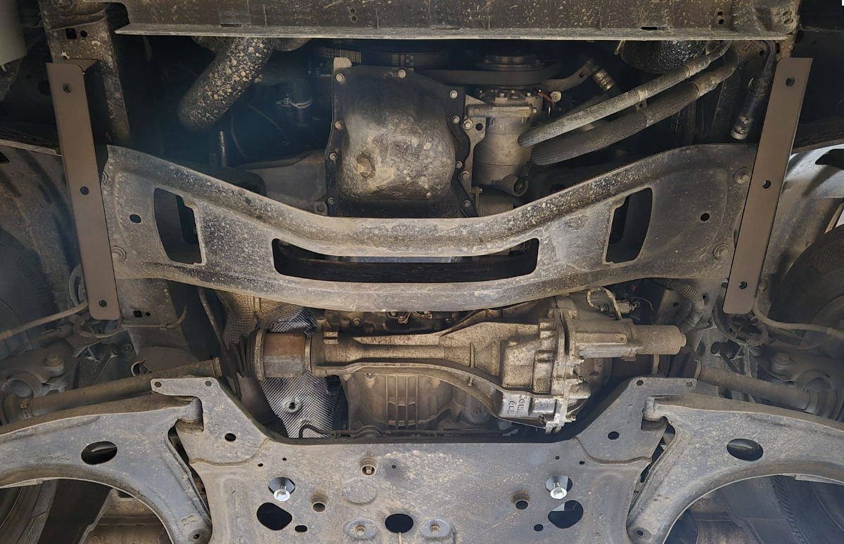 Stahl-Unterfahrschutz Motor+ | Ford Transit - 4x4 (2013-2023) - 5
