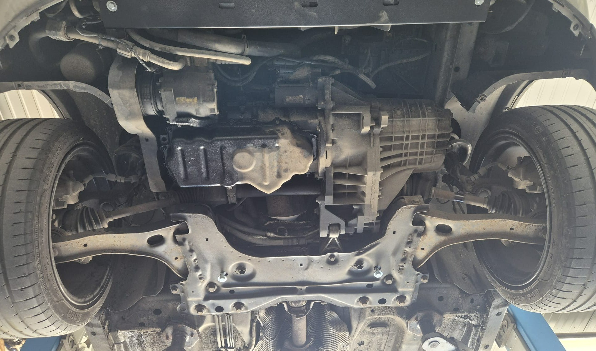 Protector inferior de acero Motor+ | Ford Transit Connect (2002-2012) - 5