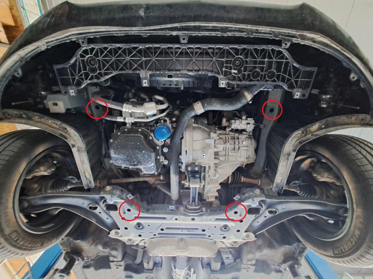 Pohjapanssari Teräs Moottori+ | Hyundai i20 Hybrid (2021-2026) - 4